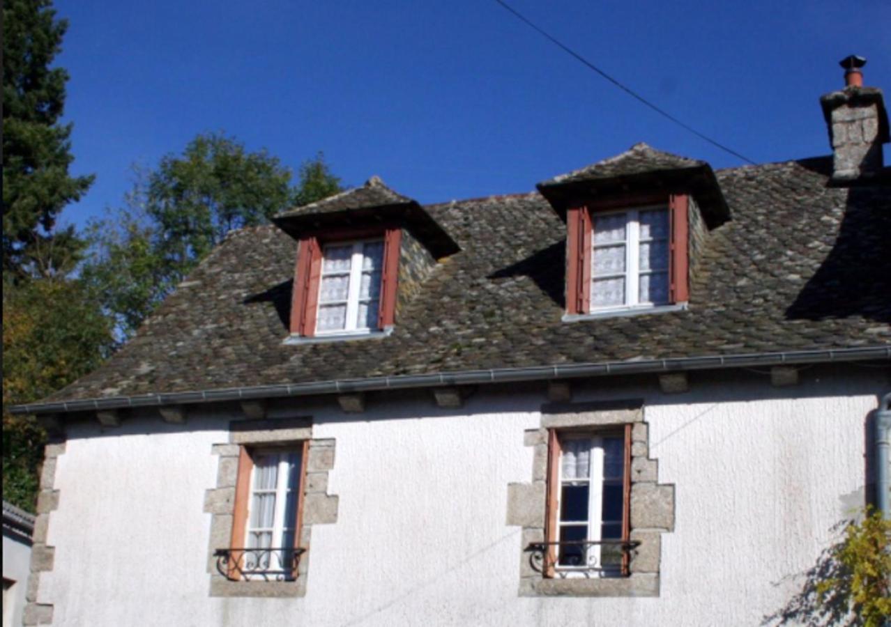 Maison Charmante A Florentin La Capelle Avec Jardin Et Vue Montagne Exterior photo